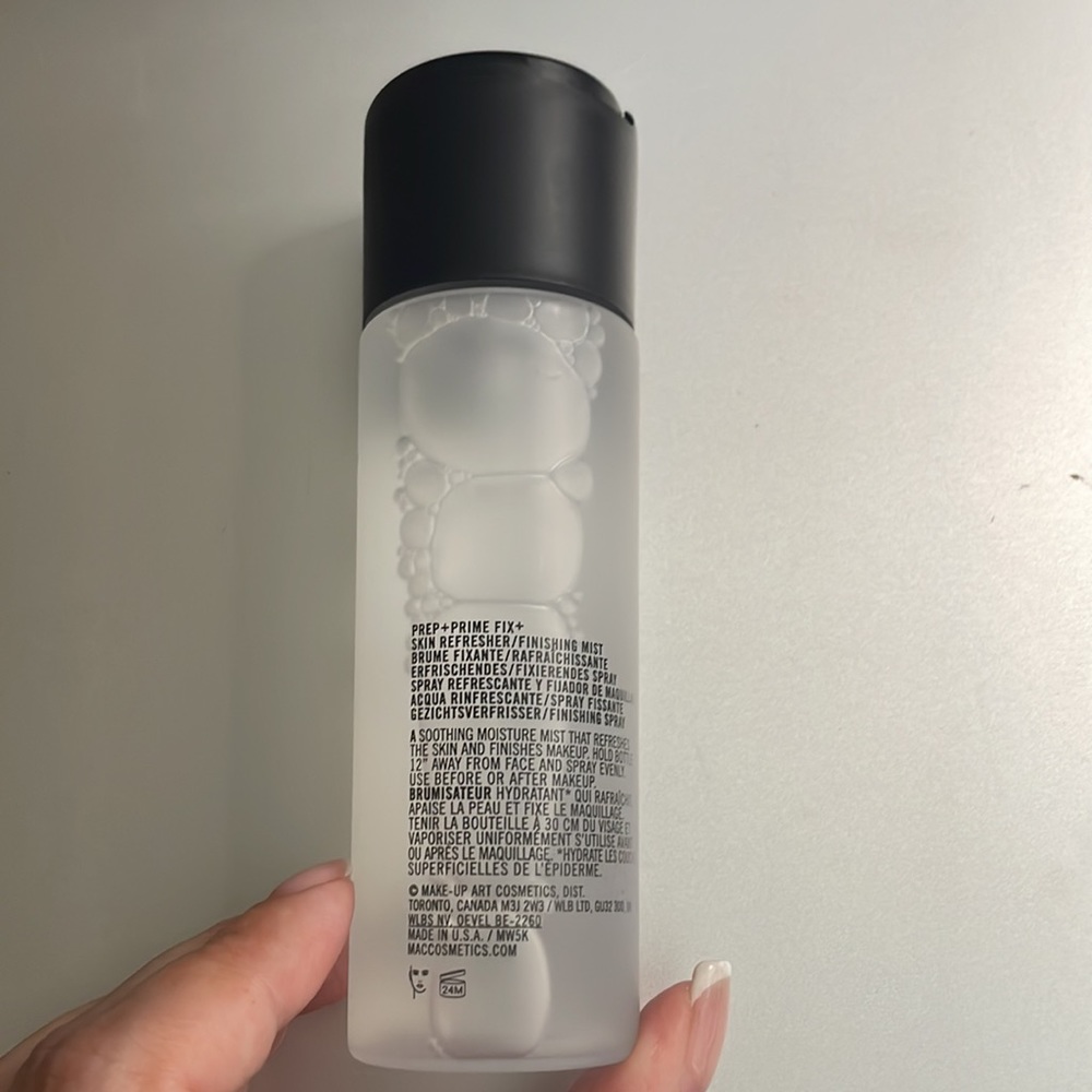 BNIB MAC Prep & Primer Fix+ - Picture 4 of 4